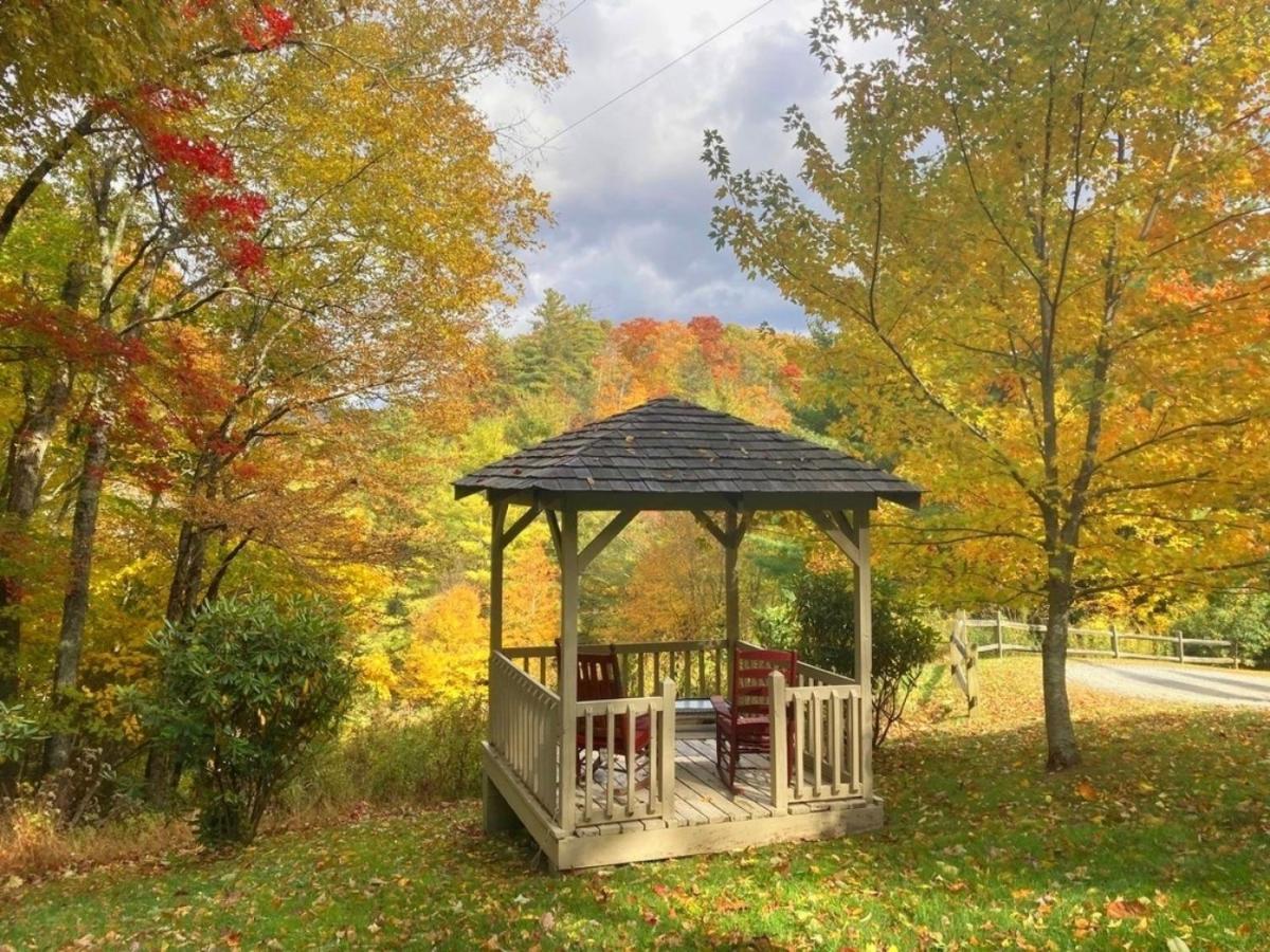 Log Cabin On Peaceful River Blowing Rock Exterior photo